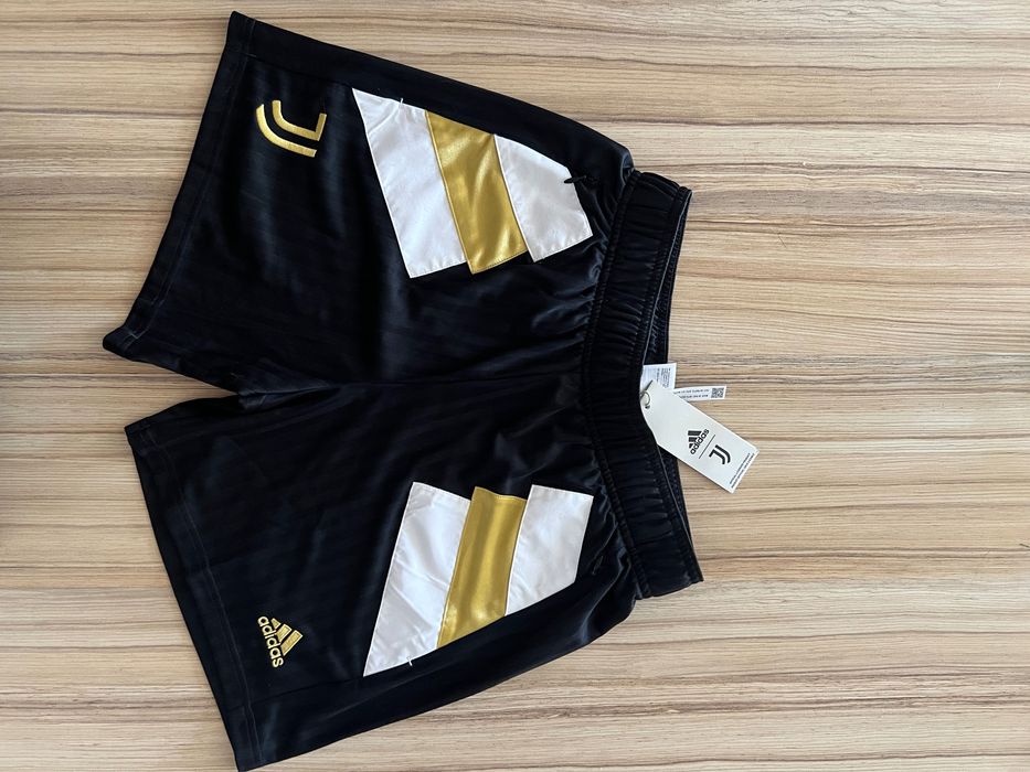Juventus adidas icon shorts