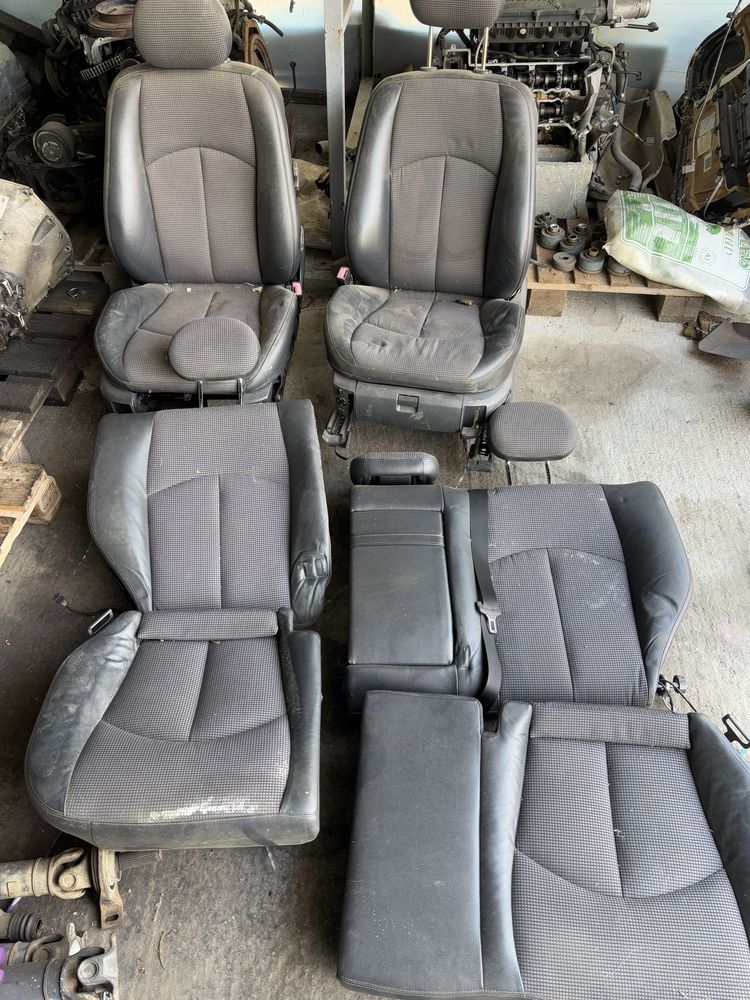Полукожен Салон за W211 Комби