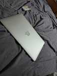 Продам macbook в хорошем состоянии