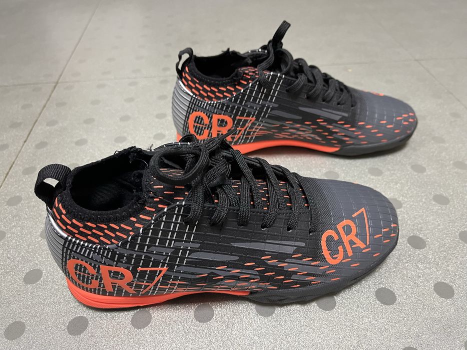 Футболни обувки Стоножки CR7