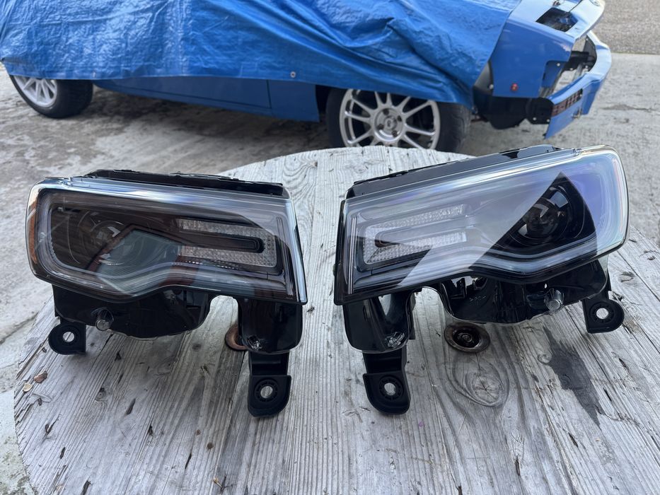 Фарове Jeep Grand Cherokee Wk2