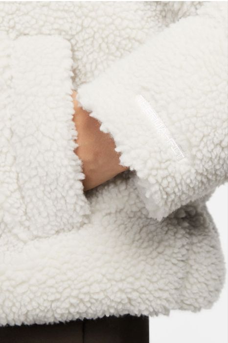 Nike- зимно много дебело яке