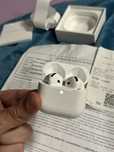 AirPods 4 Чисто Нови (Безплатна Доставка)