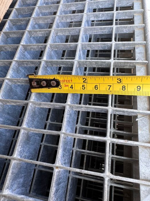 Gratare/Gripaje zincate 4 cm inaltime