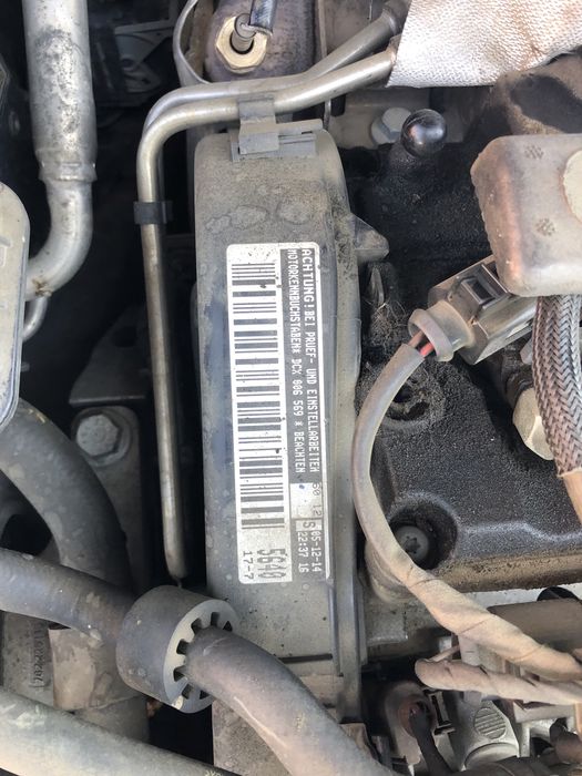 Haion Hayon spate Vw Passat B8 albastru LH5X 2015- ( tabla si luneta )