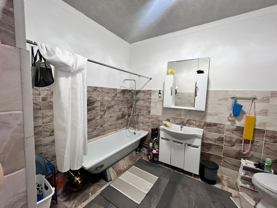 Уй сатылады магазинімен Біраз заттар қалады