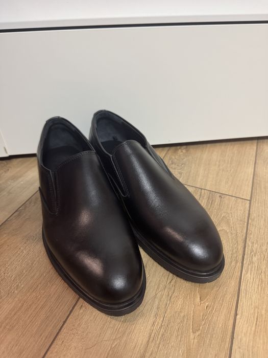 Мужские туфли размер 42