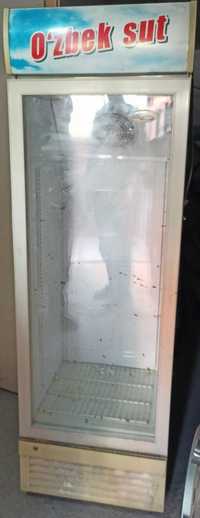 Холодильник витрина ишлиди холати яхши айби йук