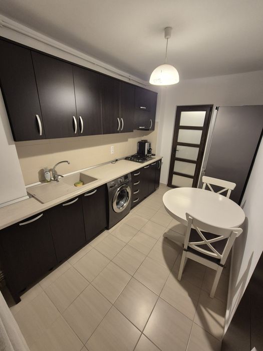 Apartament de închiriat 3 camere