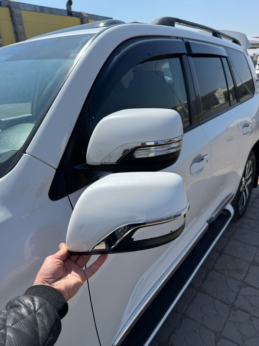 Накладки на зеркала Toyota land cruiser 200 LX 570