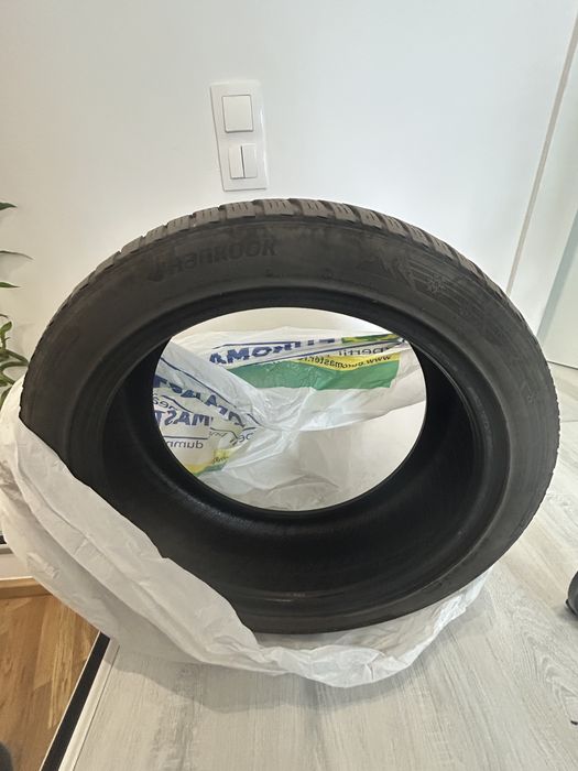 Anvelope de iarna Hankook Winter 225 45 19