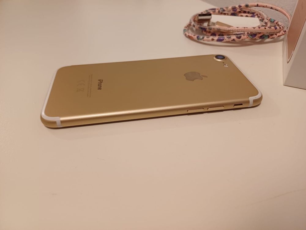 Vand IPHONE 7 Gold