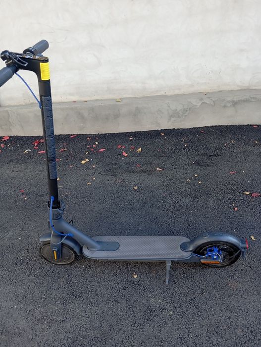 Mi Electric Scooter 3