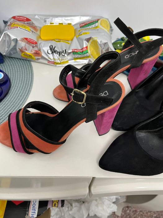 Комплект от два чифта обувки