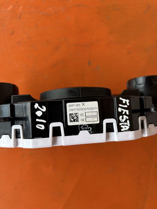 Display bord Ford Fiesta 6 AA6T-18B955-FB