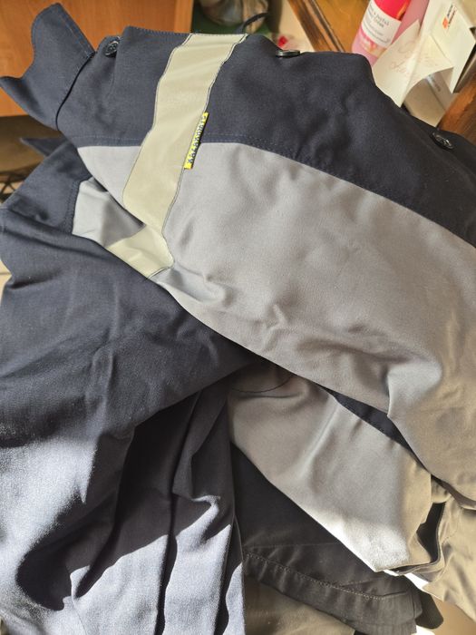 Продам спецовку 7500