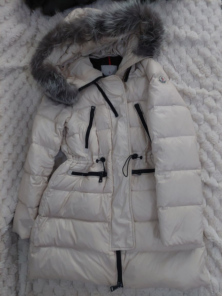 Geaca cu puf moncler