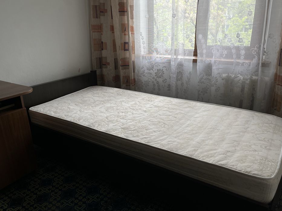 Кровать полуторка