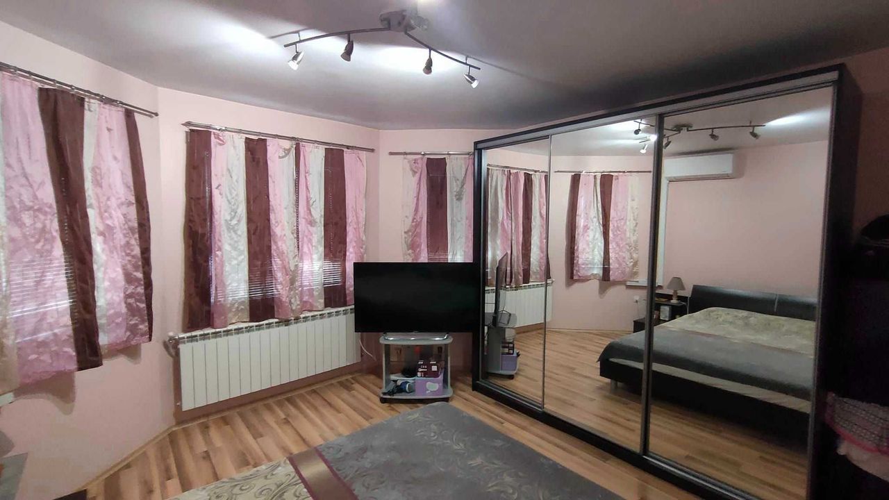 Продава се Многостаен апартамент в Видин, Крум Бъчваров - 140 кв.м за 1050 €/кв.м - Снимка #17