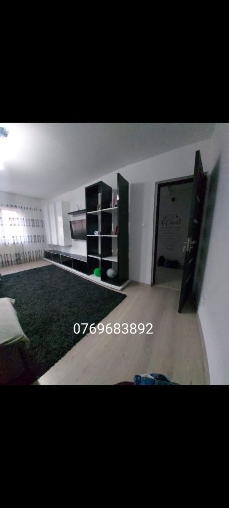 Inchiriez ap 3 camere decomandat, str. Al. I. Cuza