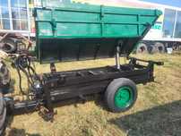 Vand remorca  agricola baculabila pe trei parti si liftata pt tractor