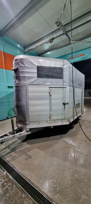 Remorca de aluminiu transport 3 cai Raritate roti pe 10 germania