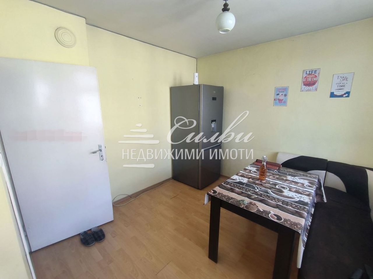 Дава се под наем Многостаен апартамент в Шумен, Пожарната - 120 кв.м за 255 € - Снимка #4