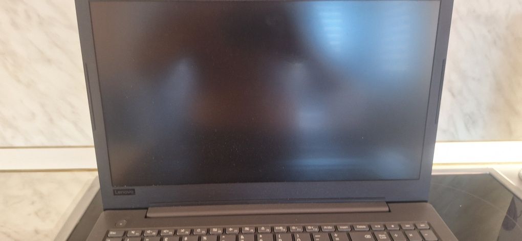 Laptop Lenovo V130-15IKB