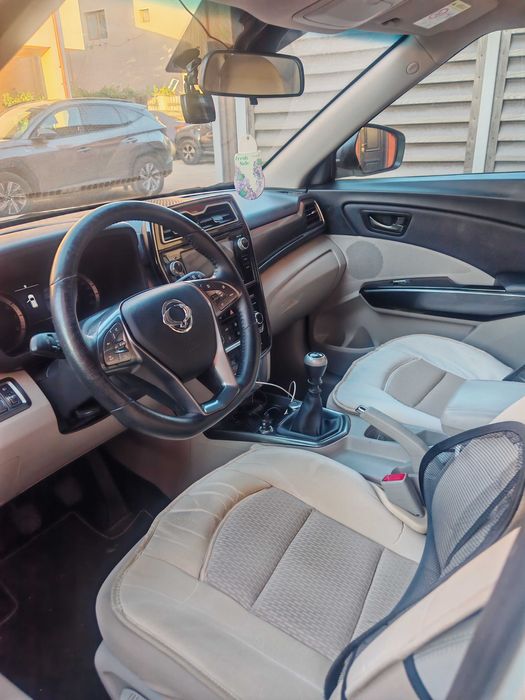SsangYong Tivoli – 2021 – 47.000 km – Benzină – M6 – Stare excelentă