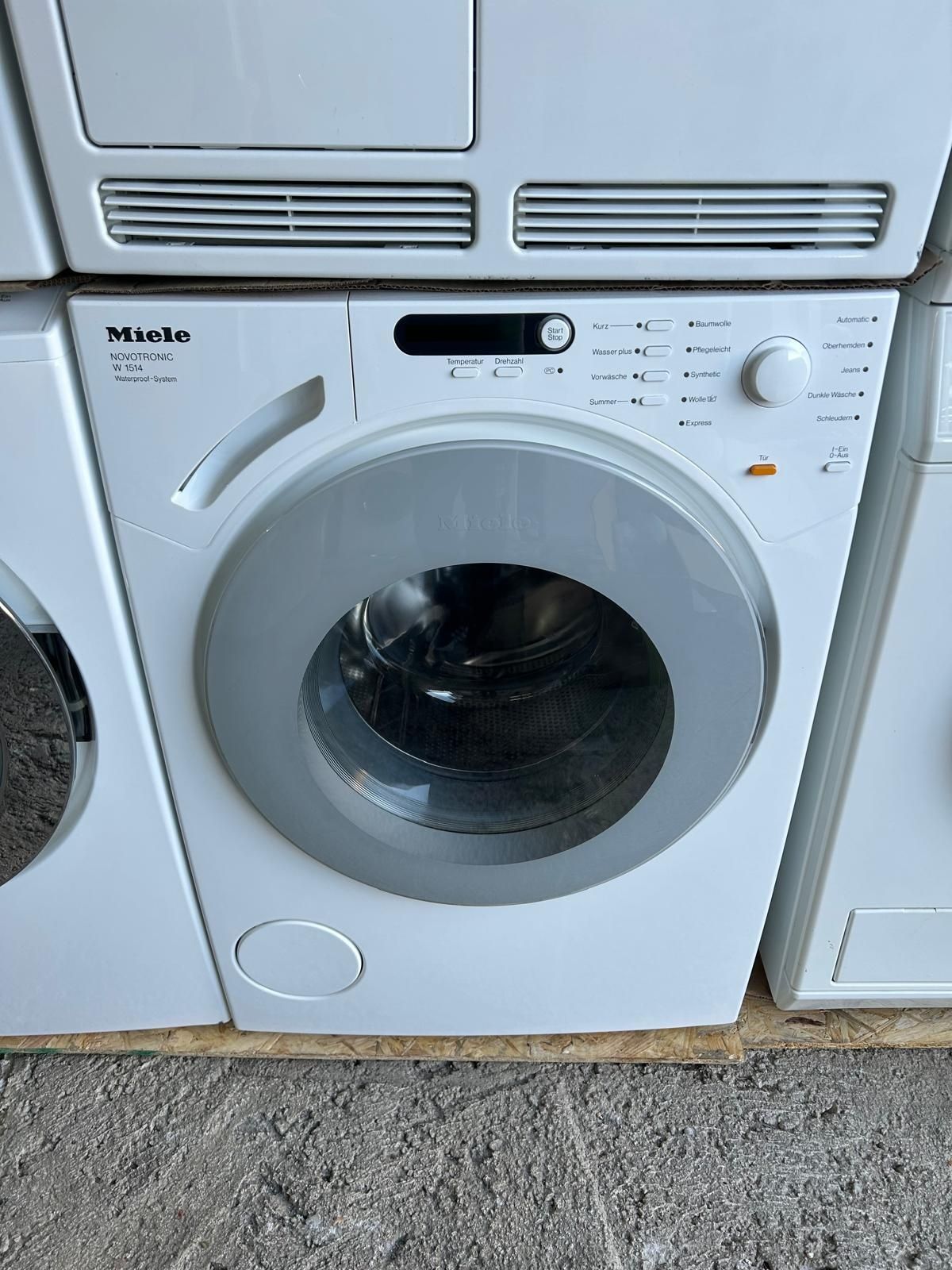 Mașini spălat+uscatoare" Miele"