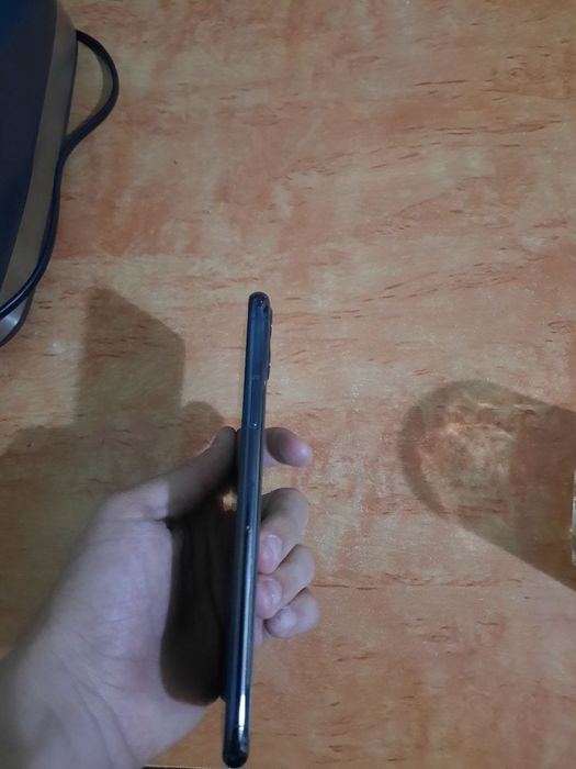 Iphone 11 pro max 64gb. 70%. 310$