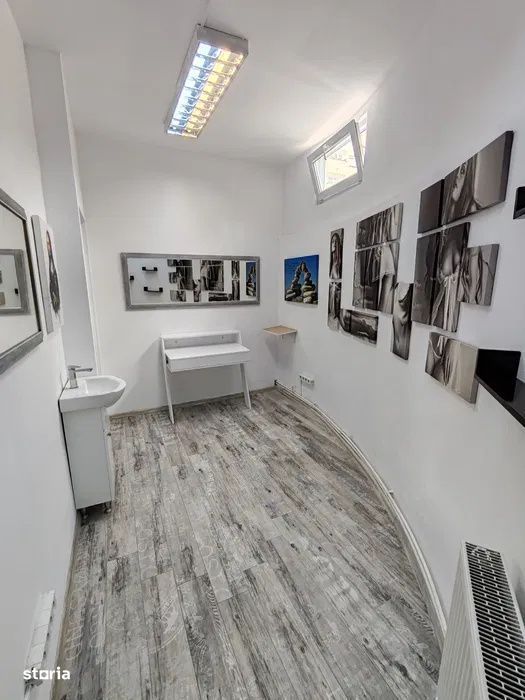 Spatiu pentru cosmetica/masaj/manichiura, Semicentrat