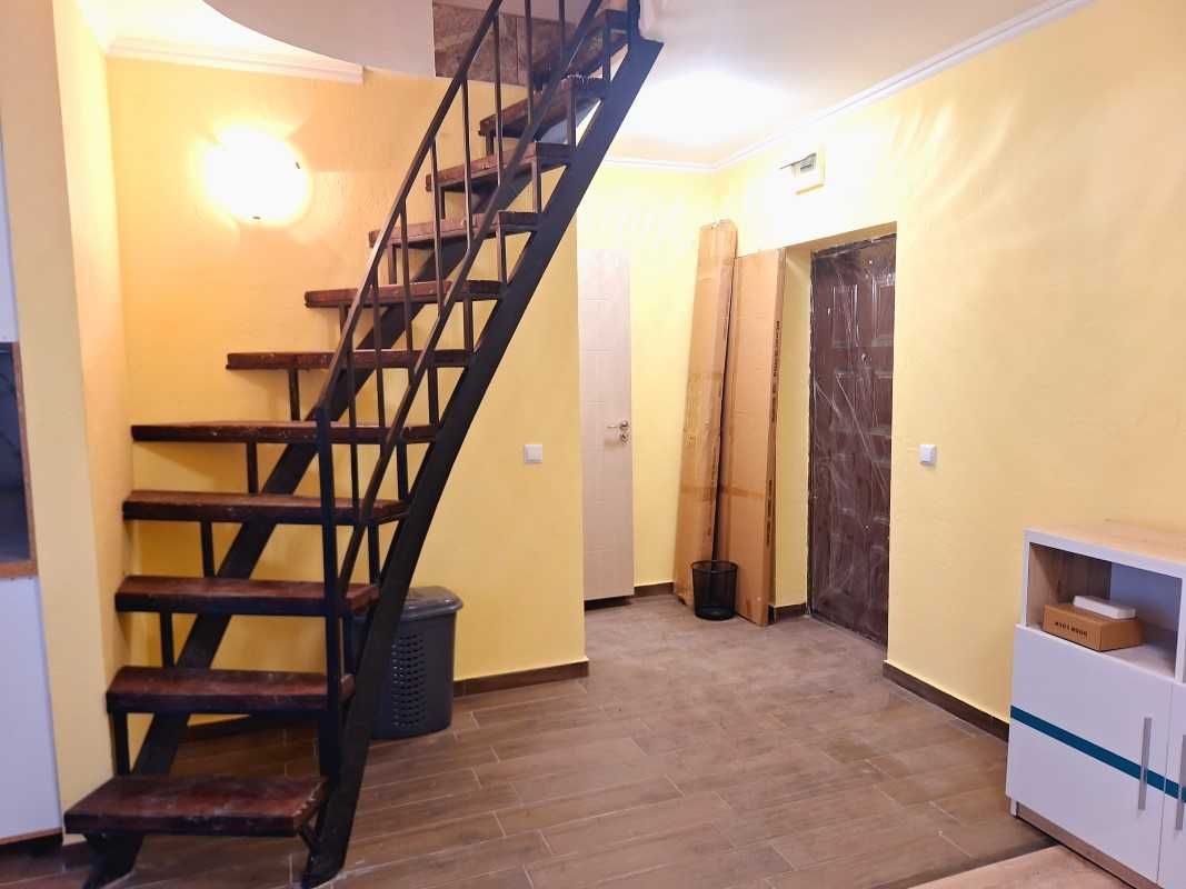 Голям тристаен мезонет в сграда без такса подържка в Равда!