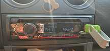 Продавам pioneer deh-x420bt