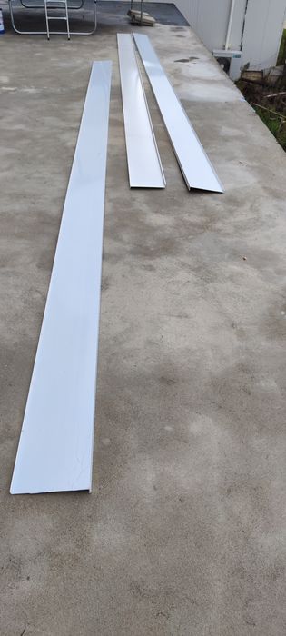 Продавам алуминиеви подпрозоречни дъски