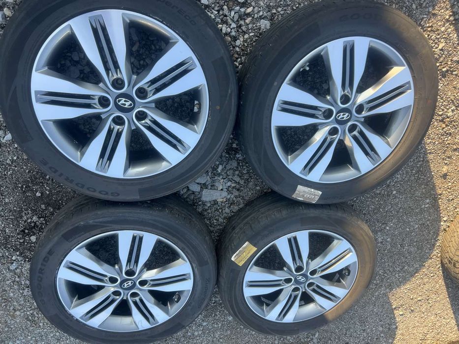 Оригинални джанни Хюндай 5/114.3 Hyndai IX35,Tucson 5x114.3

Употребяв