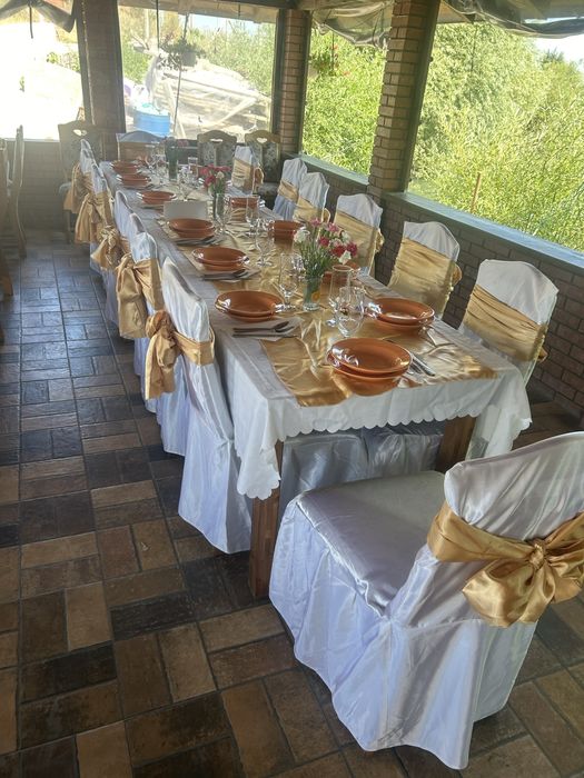 Vand scaune mese unelte de bucatarie