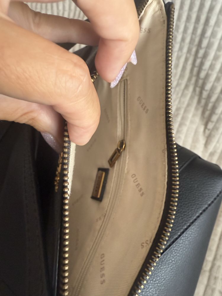 Голяма шопинг чанта Guess