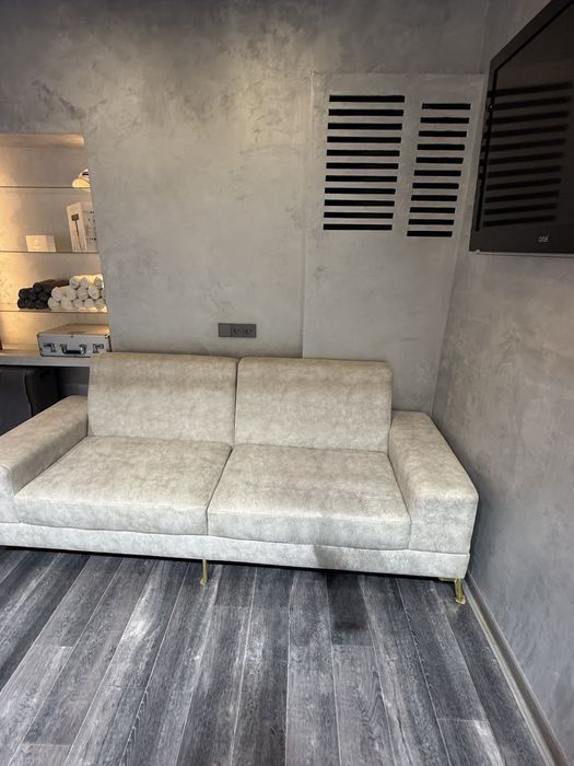 Продается диван! Почти не пользовались.