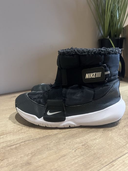 Детски боти NIKE