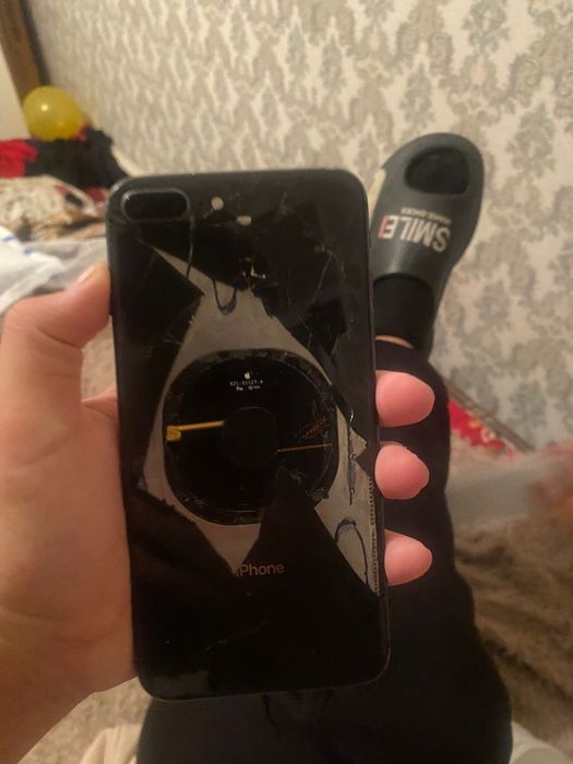 Iphone 8+ 64гегабайт