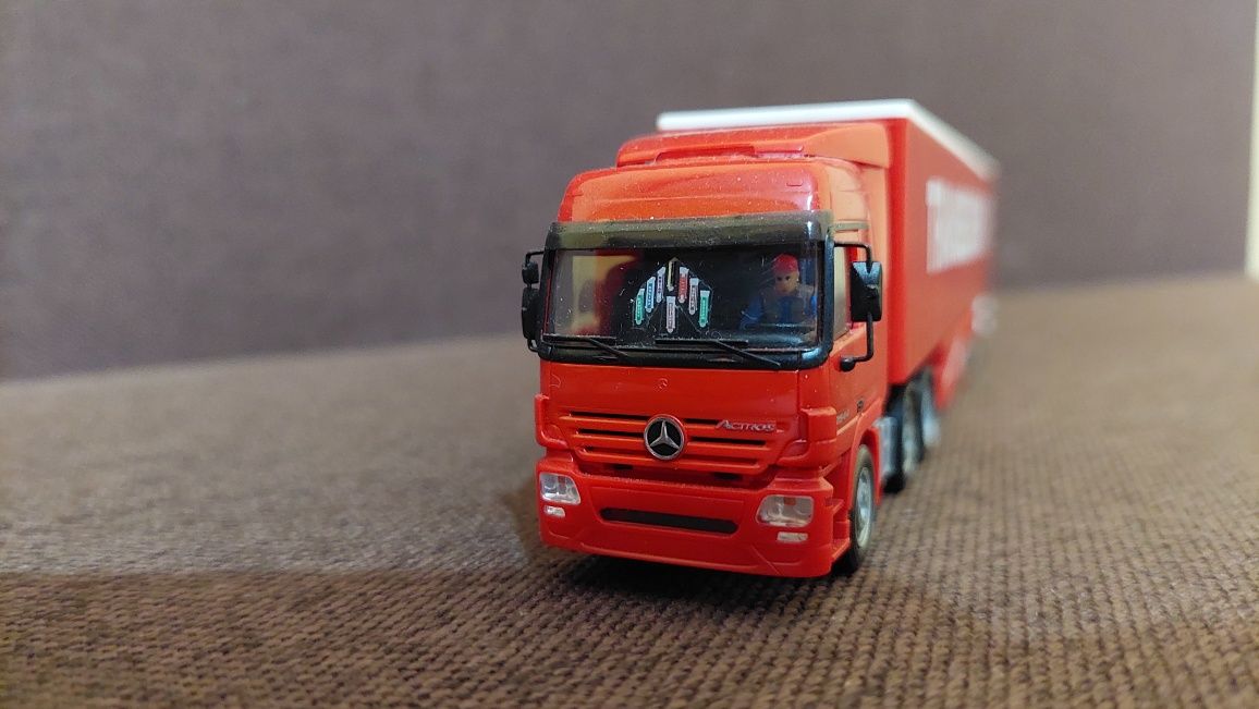 Камиончета Herpa 1:87 Mercedes Actros