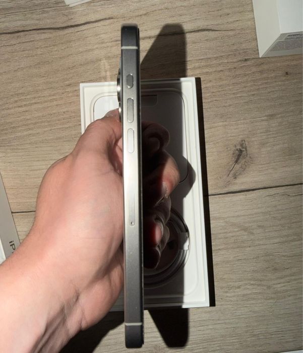 Vand Iphone 15 pro max