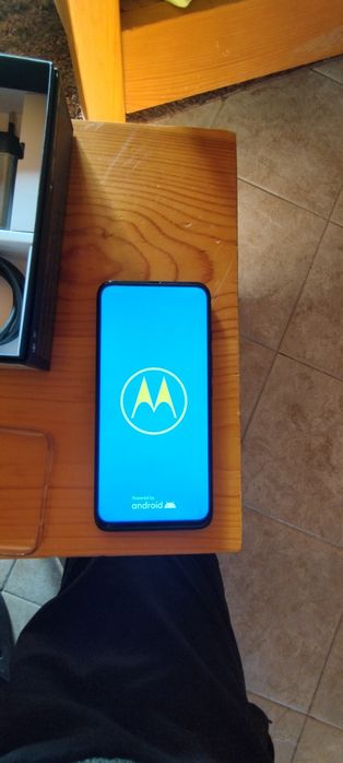 Продавам Motorola One Fusion Plus.