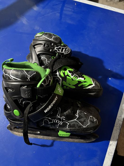 Детские Коньки.