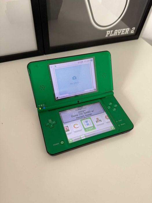 Nintendo DSi XL - Verde - Modat
