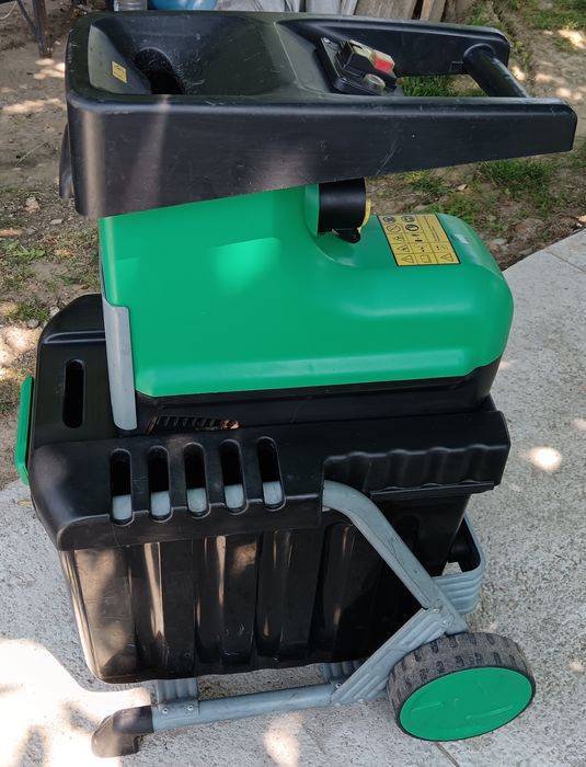 Tocator crengi TOP CRAFT, motor 2500W, cu tambur