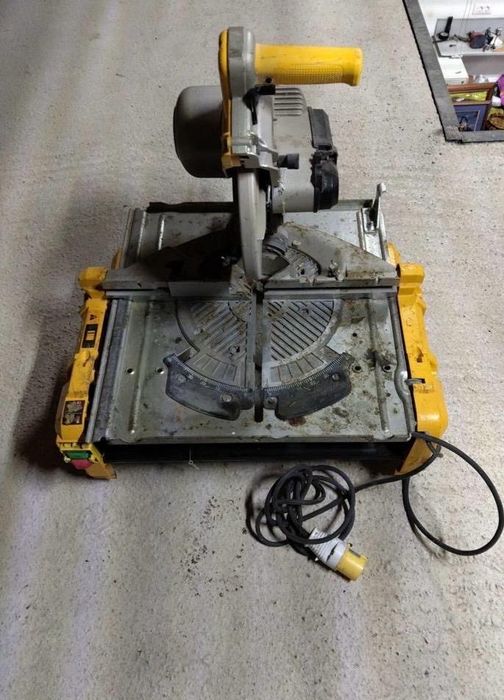 Circular Dewalt 743N 110v cu transformator 3300va
