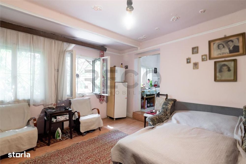 RECO Casa de vanzare zona Velenta