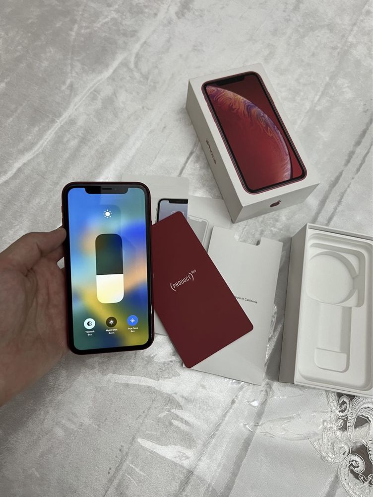 Iphone XR 128 gb RED красный